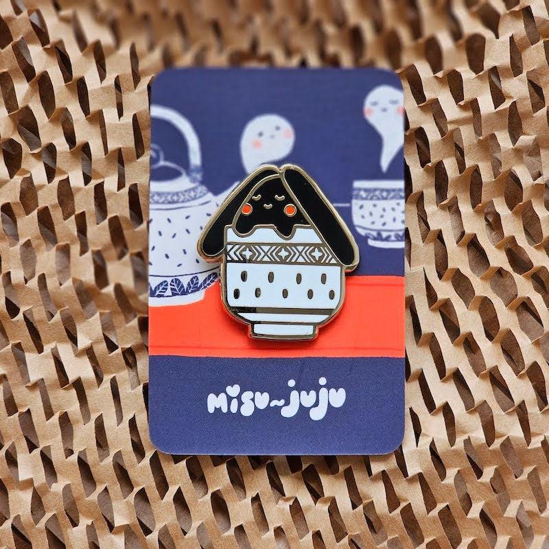 'Bunny Teacup' Enamel Pin