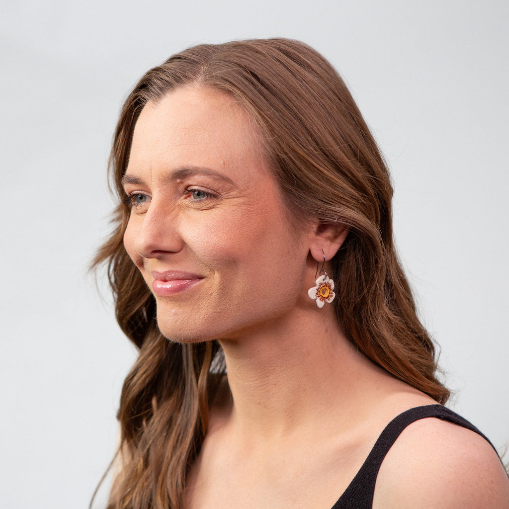 Ceramic Drop Earring - White Duck & White Flower