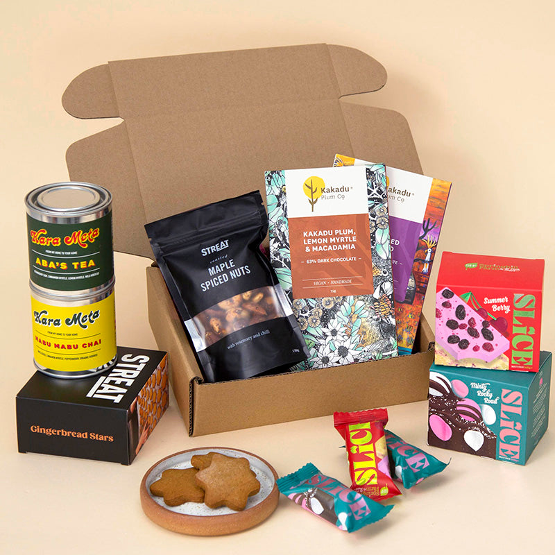 Tea & Treats gift bundle